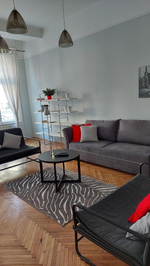 Hello Tourist Flat Apartment บูดาเปสต์ ภายนอก รูปภาพ